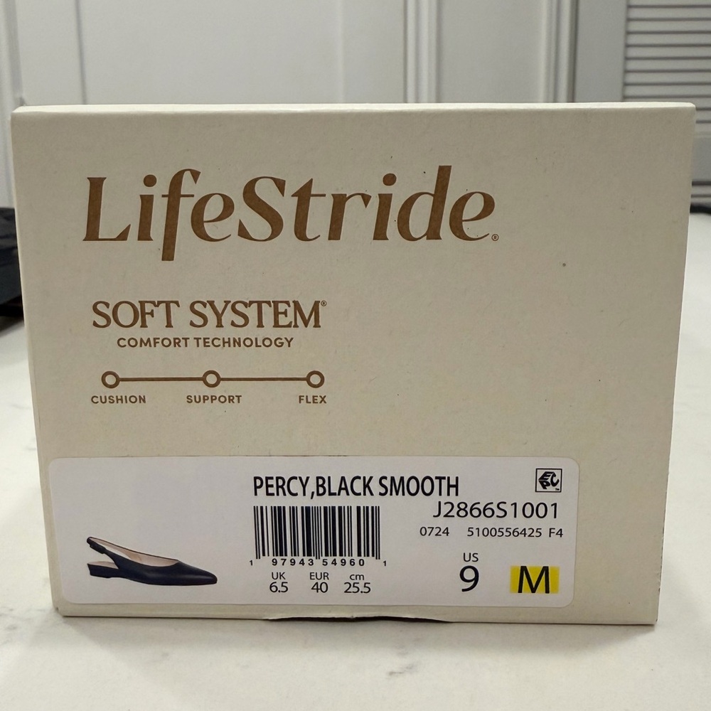 Life Stride Black Pointed Toe Slingback Flats - Picture 2 of 6